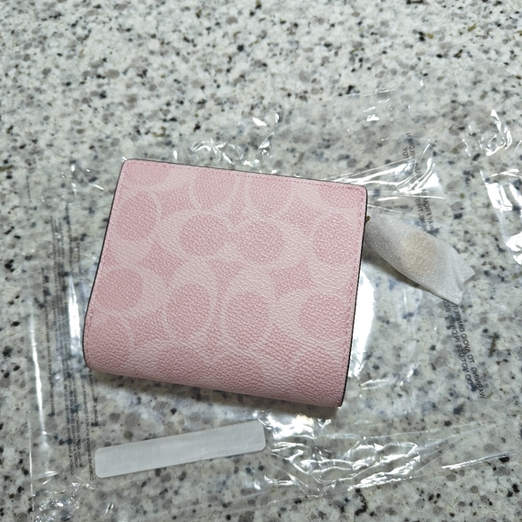 Coach Snap Wallet In Signature Canvas With Charm (Powder pink) - Picture 6 of 10